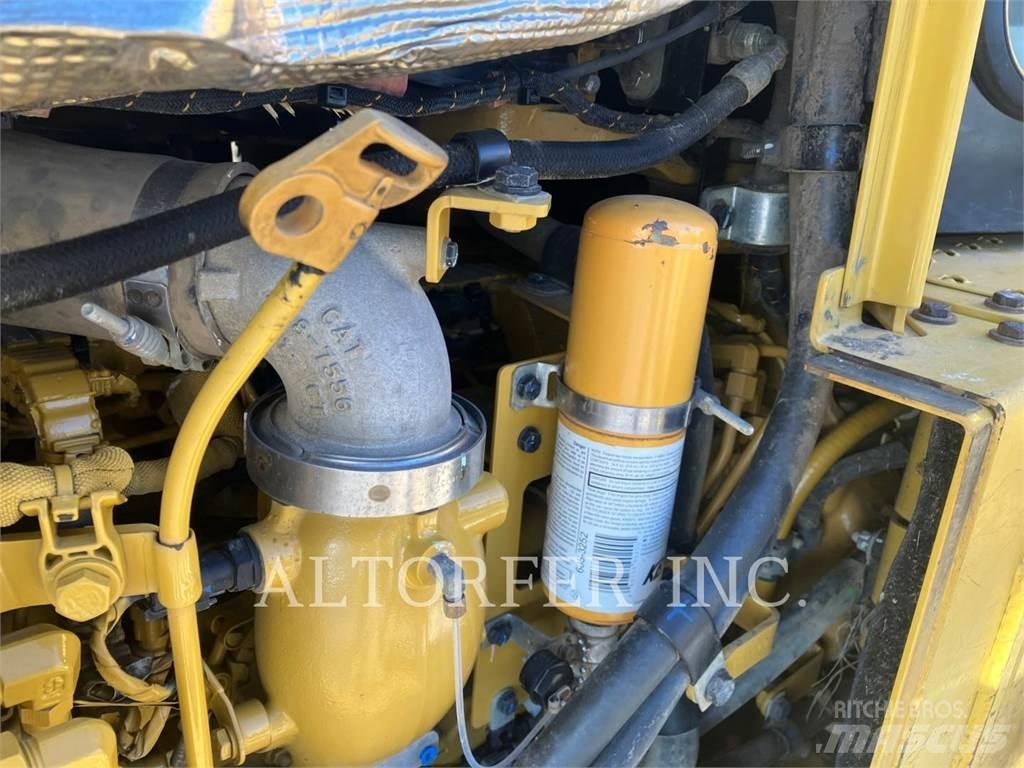 CAT D6T LGPPAT 크롤러 도저