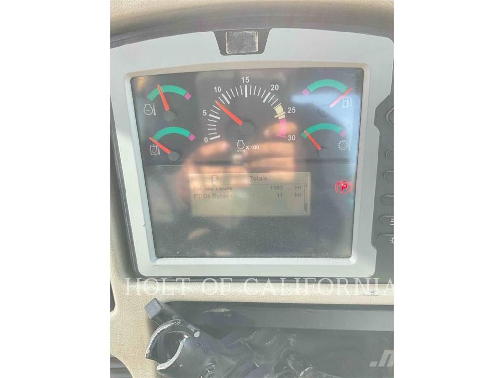 CAT D6TLGP 크롤러 도저