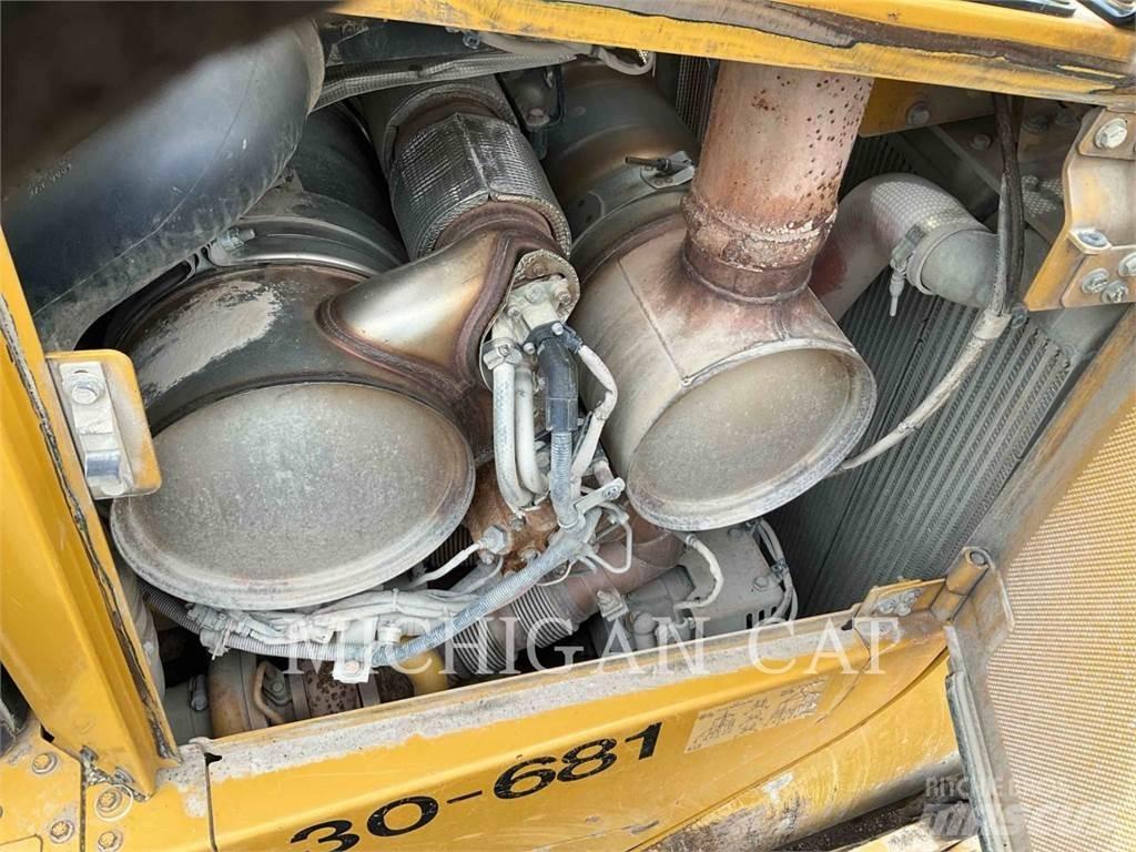 CAT D6TXW VZ24F 크롤러 도저