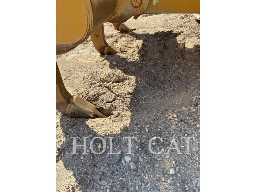 CAT D6XELGPVP3  휠로우더