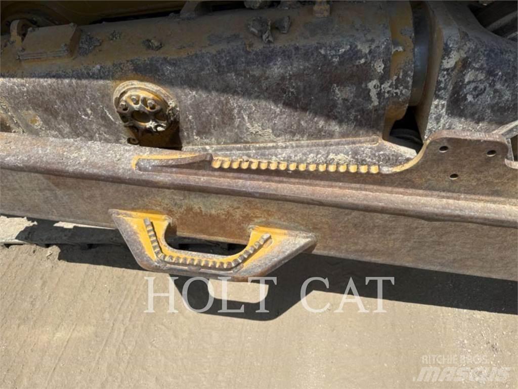 CAT D7 크롤러 도저