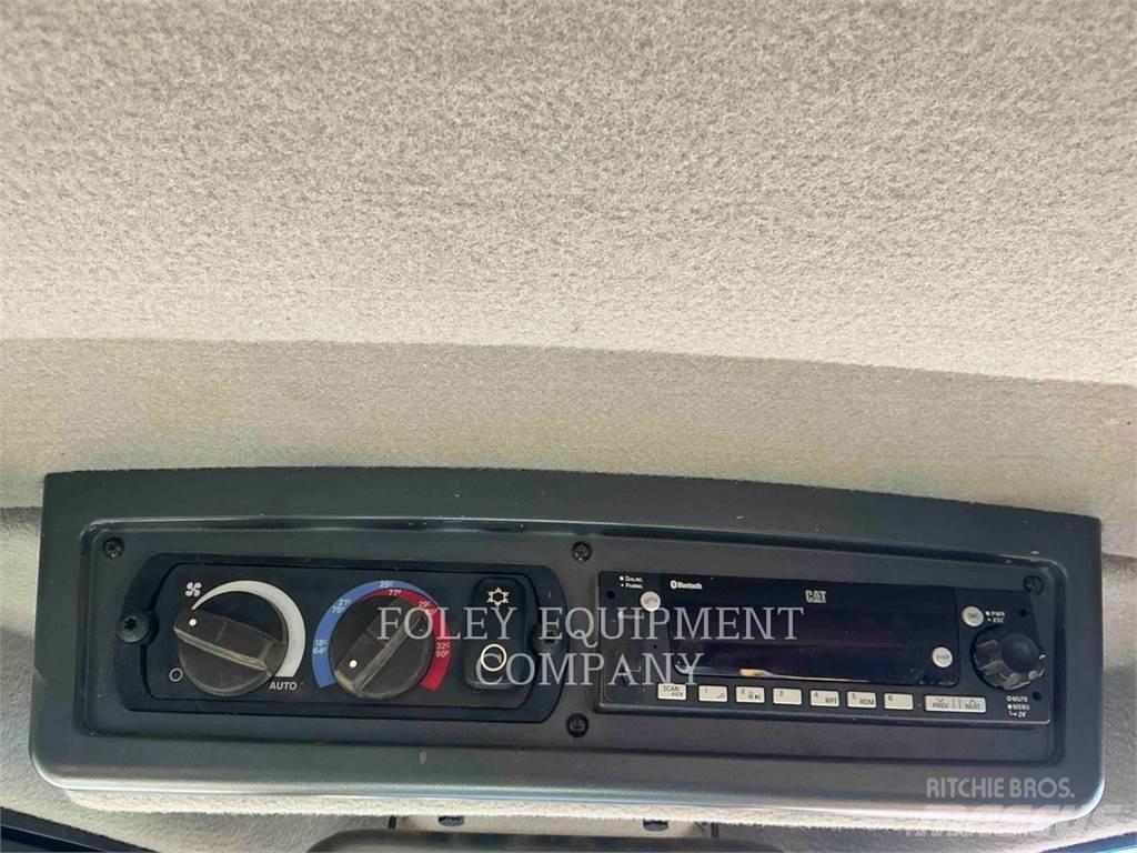 CAT D7-17SUX 크롤러 도저