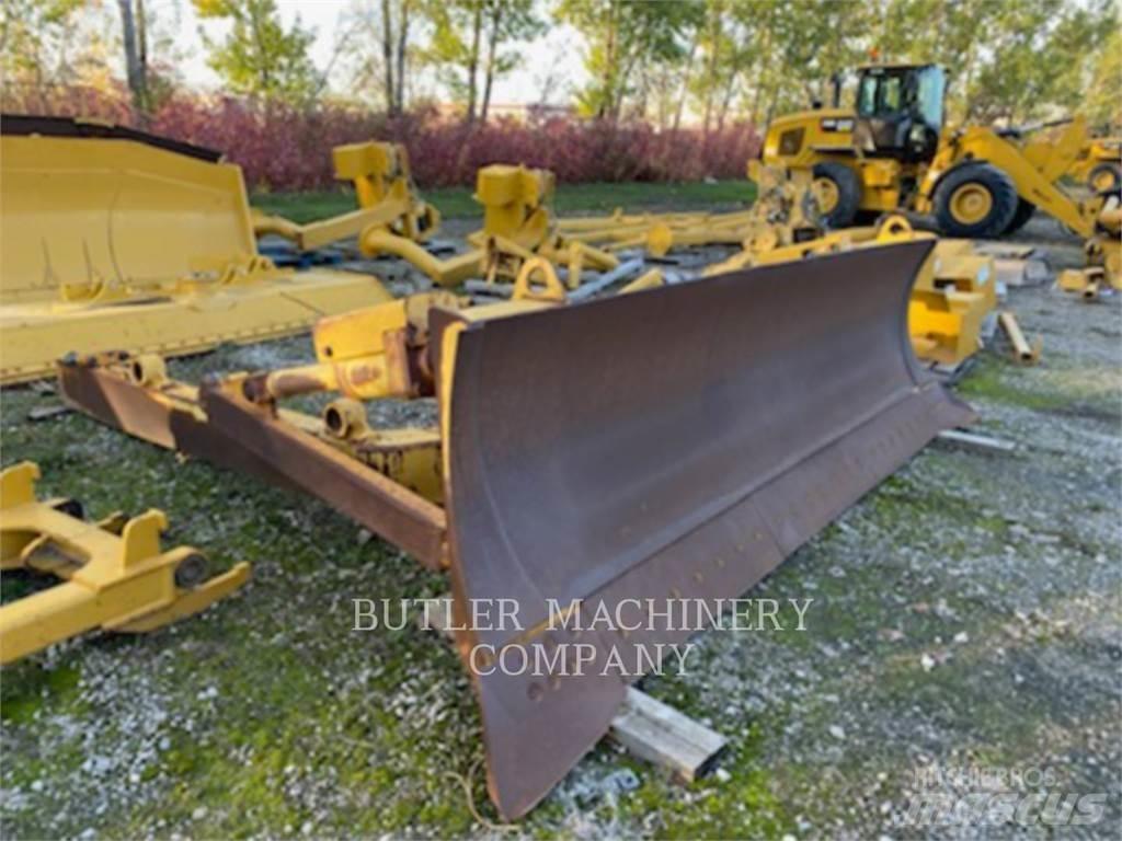 CAT D7 A BLADE 삽날