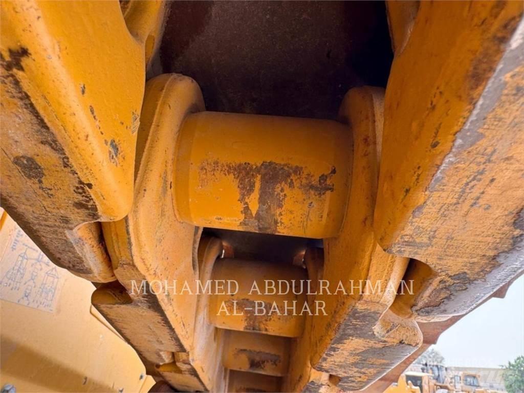 CAT D8-19 크롤러 도저