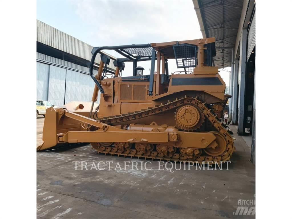 CAT D8N 크롤러 도저