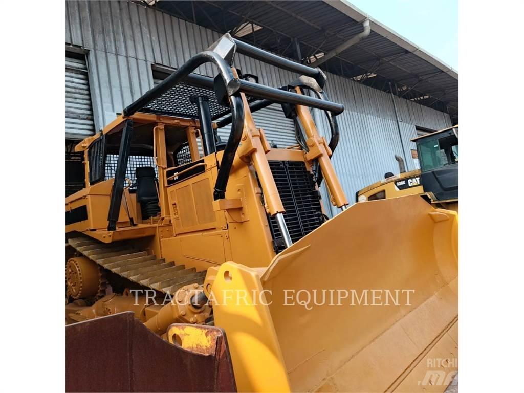 CAT D8N 크롤러 도저