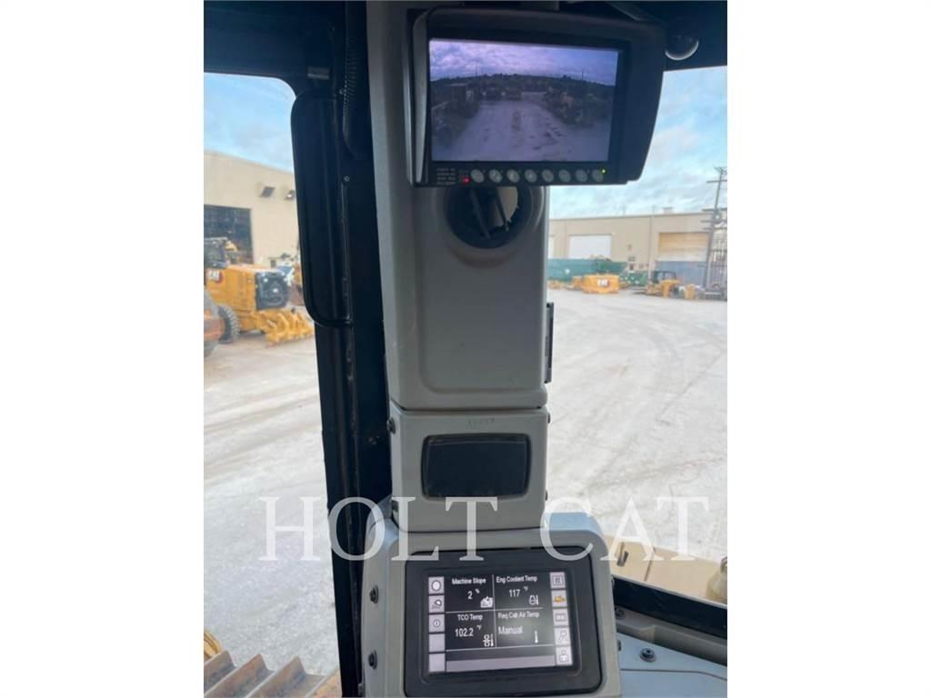 CAT D8T 크롤러 도저