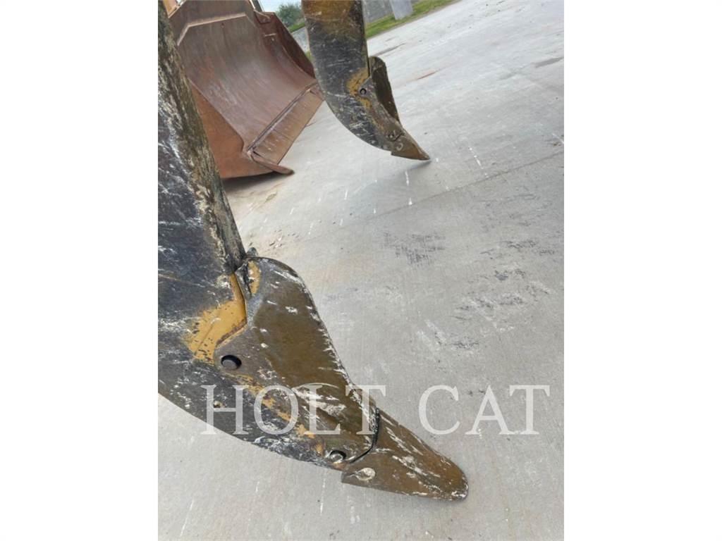 CAT D8T 크롤러 도저