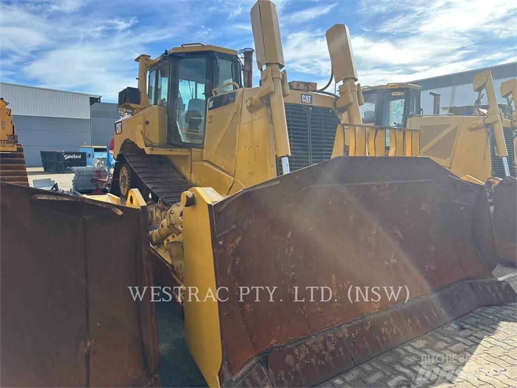 CAT D8T 크롤러 도저