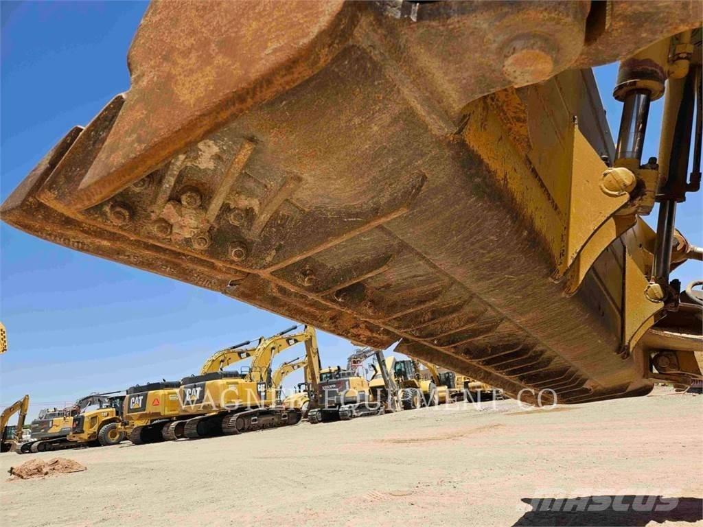 CAT D8T 크롤러 도저