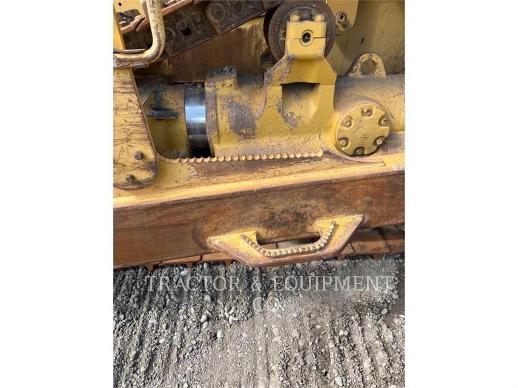 CAT D8T 크롤러 도저