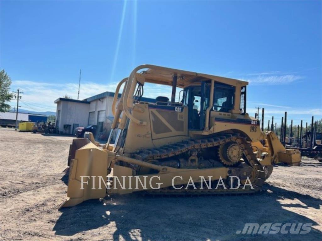 CAT D8T 크롤러 도저
