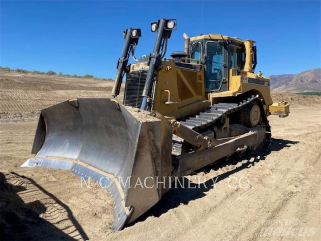 CAT D8T 크롤러 도저