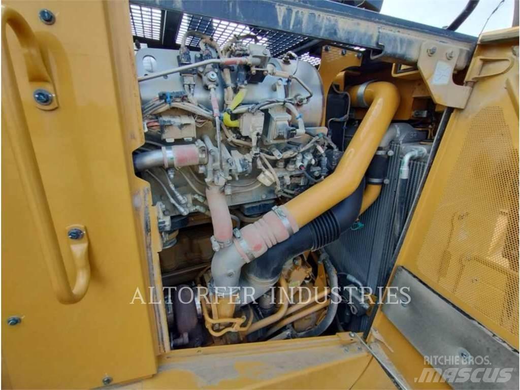 CAT D8T R 크롤러 도저