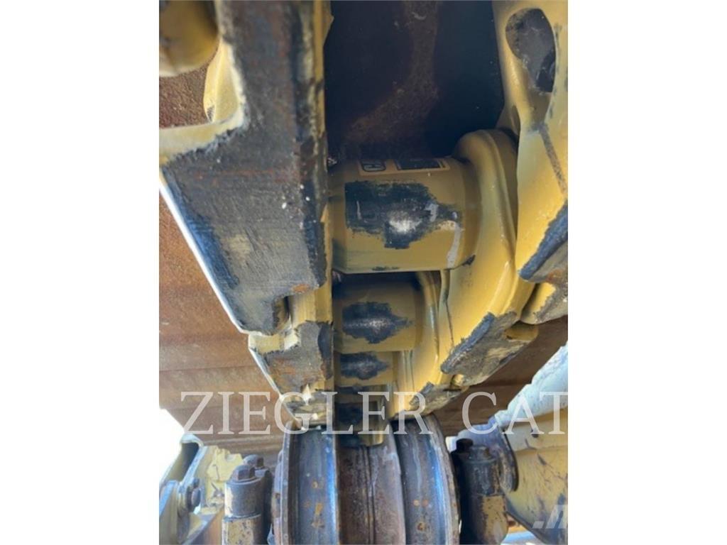 CAT D8TLGP 크롤러 도저