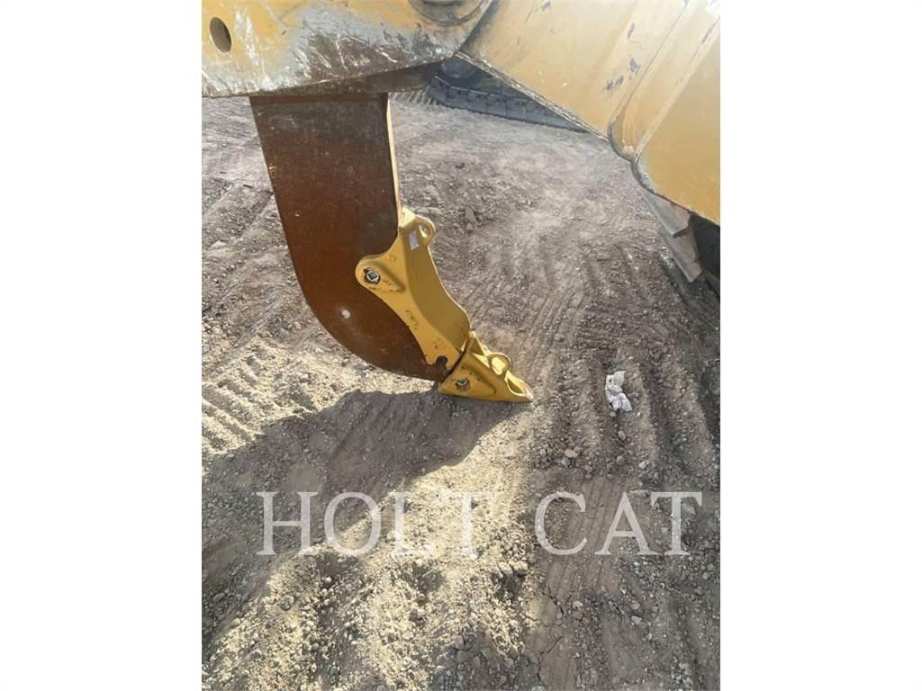 CAT D9 크롤러 도저