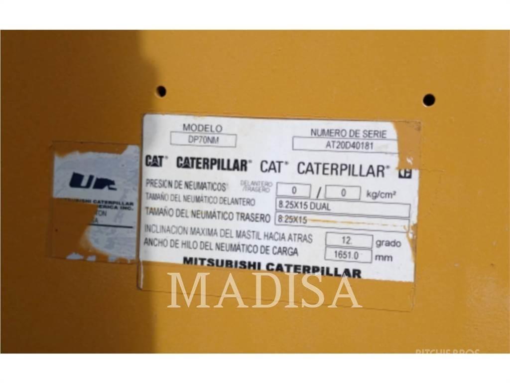 CAT DP70NM 디젤 지게차