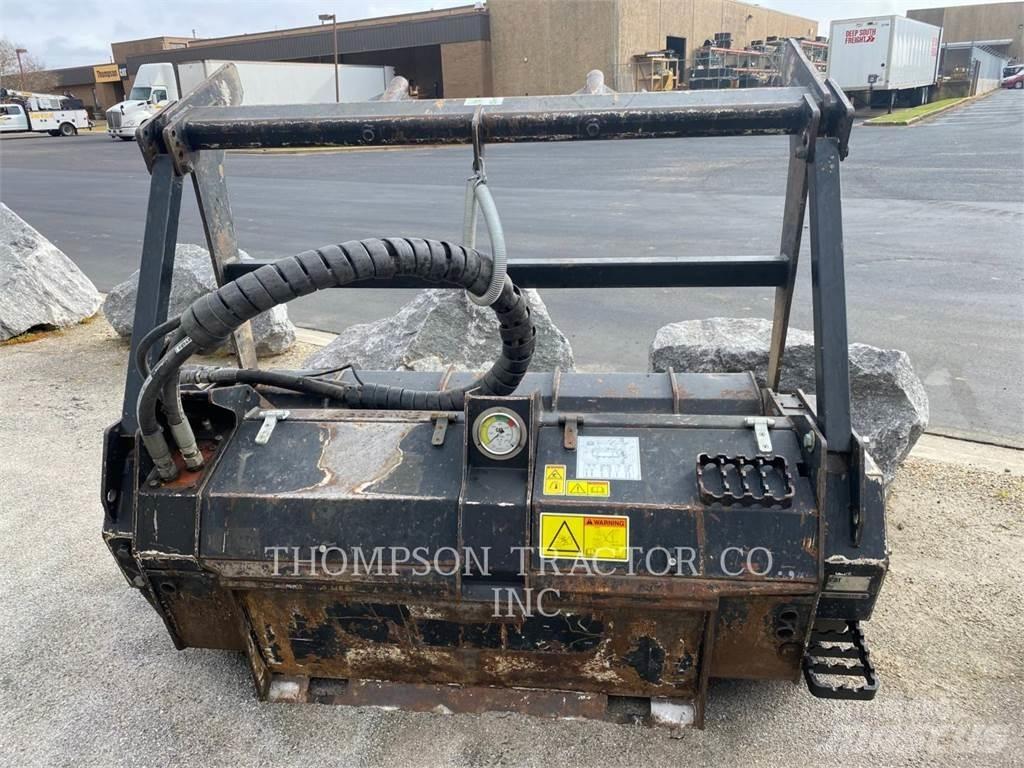 CAT HM415 임업정리 헤드커터기