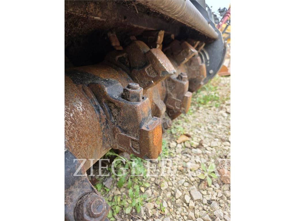 CAT HM418 임업정리 헤드커터기