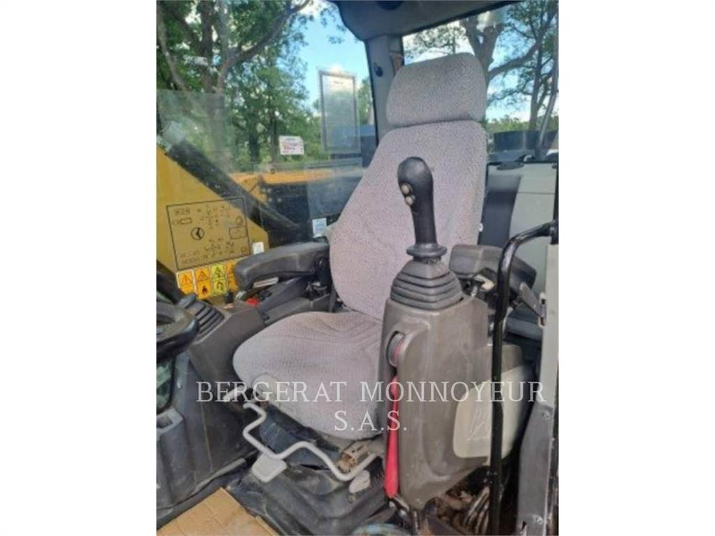 CAT M315F IVC  휠 굴삭기