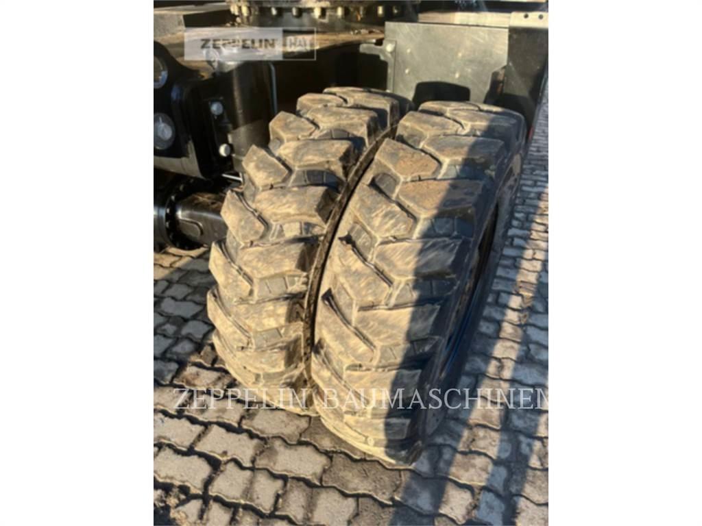 CAT M317F  휠 굴삭기