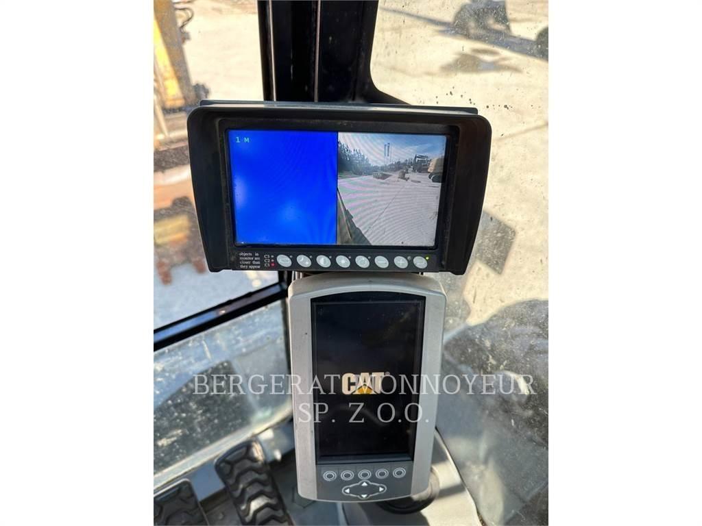 CAT M318F  휠 굴삭기