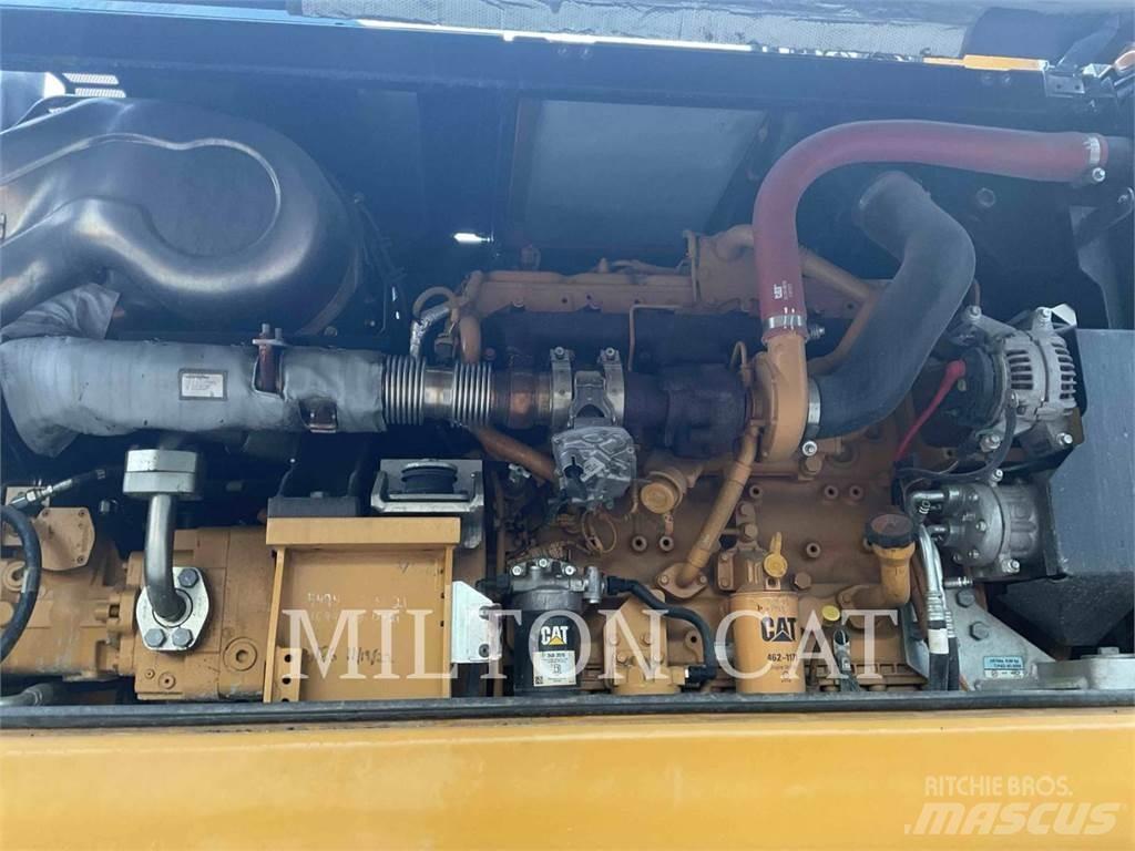 CAT M320F  휠 굴삭기