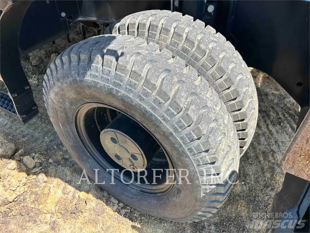 CAT M320F  휠 굴삭기