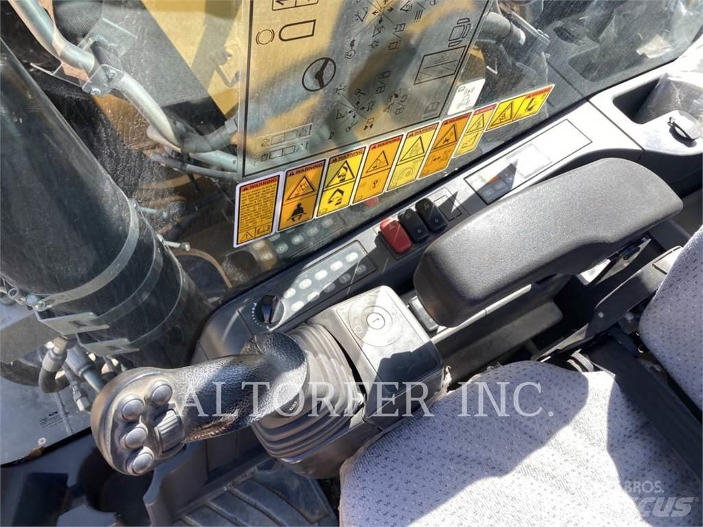CAT M320F  휠 굴삭기