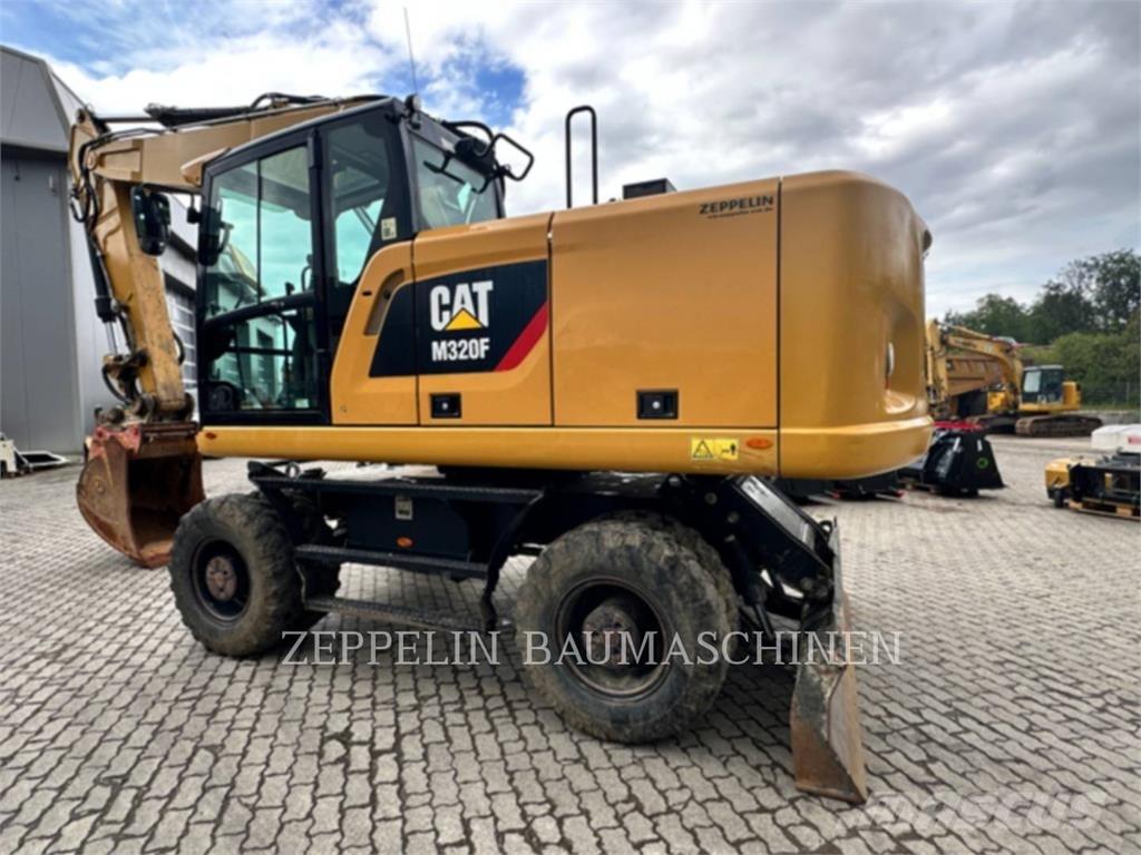 CAT M320F  휠 굴삭기