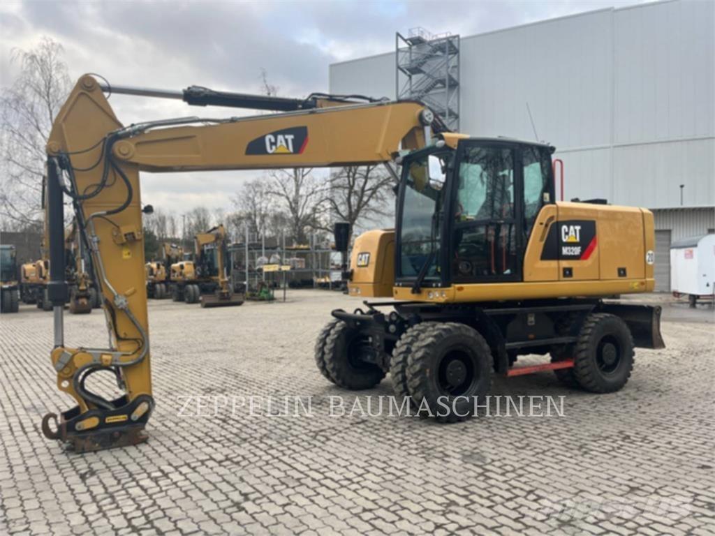 CAT M320F  휠 굴삭기