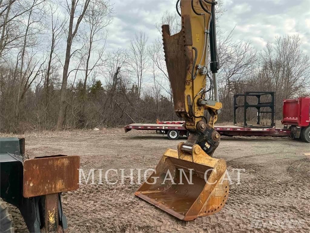 CAT M320F PMTQ  휠 굴삭기