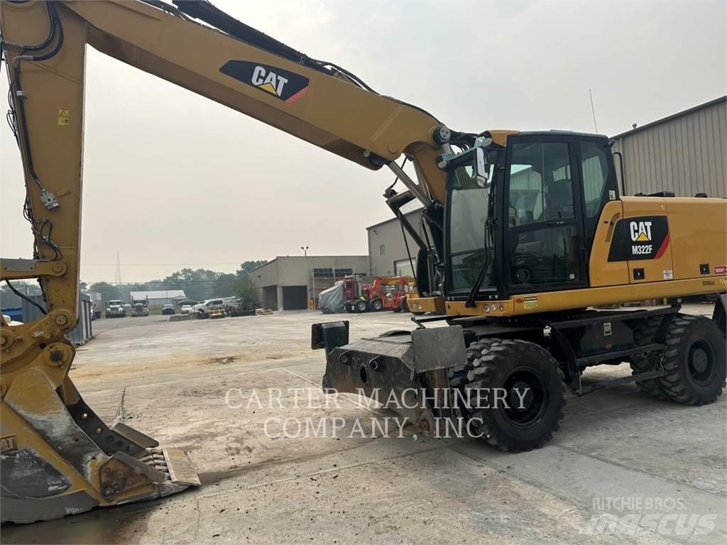 CAT M322F  휠 굴삭기