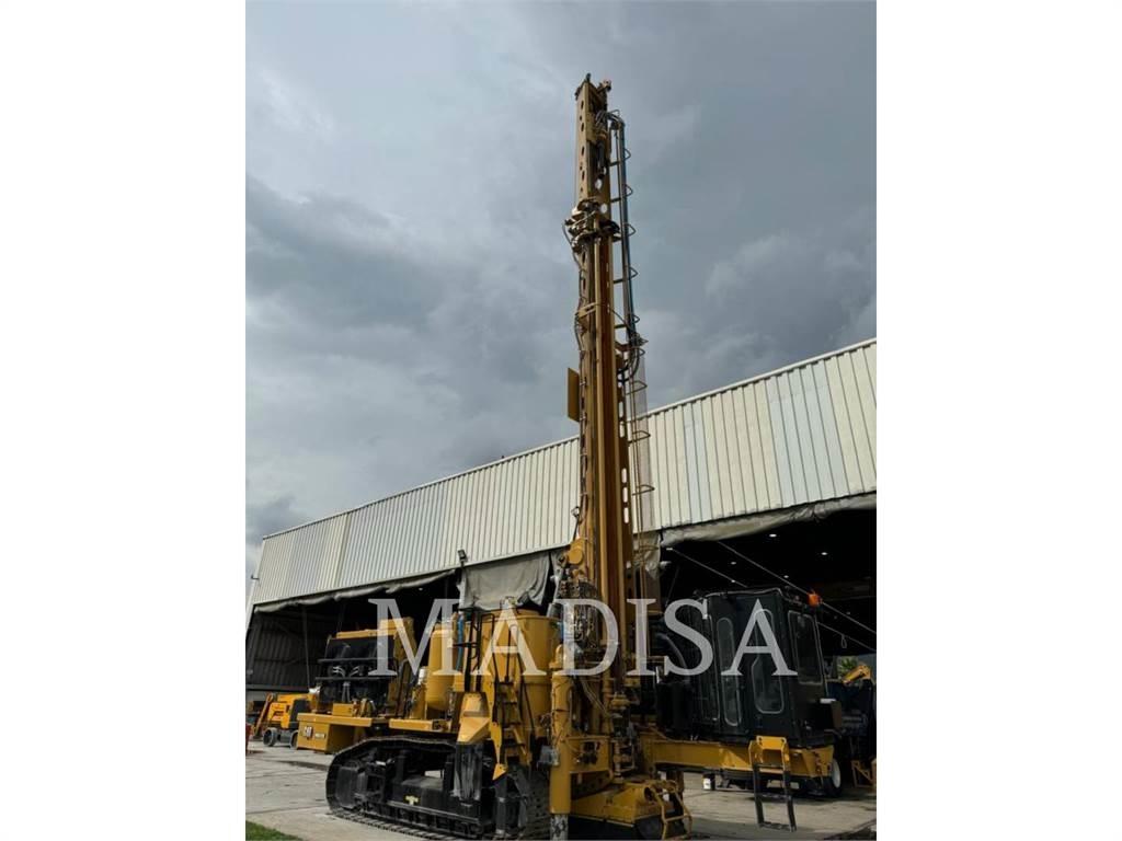 CAT MD6200 도로 굴착기