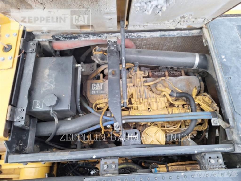 CAT MH3024-06C 파쇄용 굴삭기