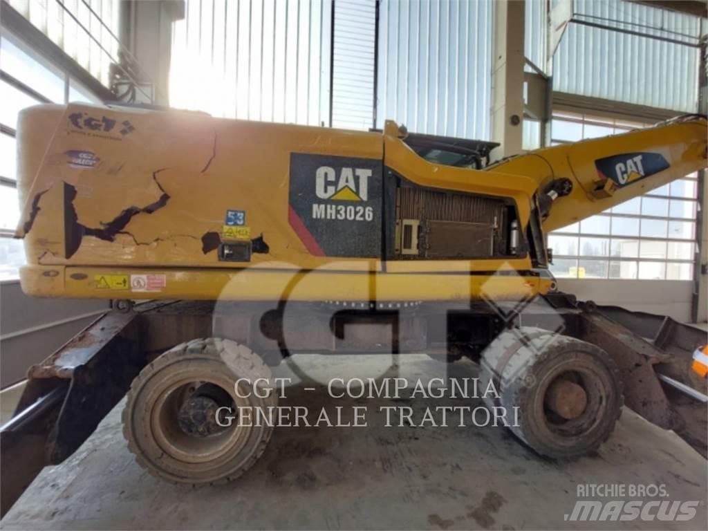 CAT MH3026  휠 굴삭기
