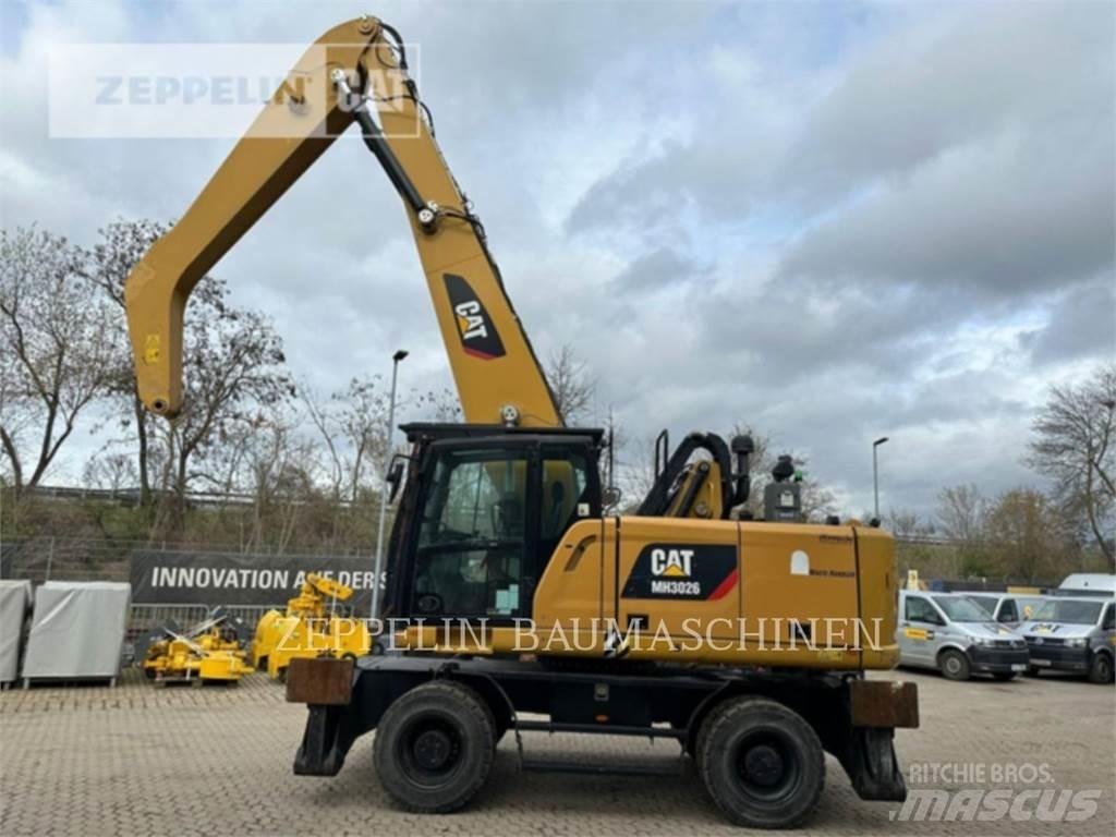 CAT MH3026-06C 파쇄용 굴삭기