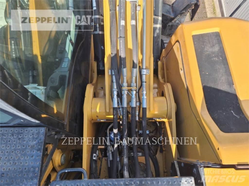 CAT MH3026-06C 파쇄용 굴삭기