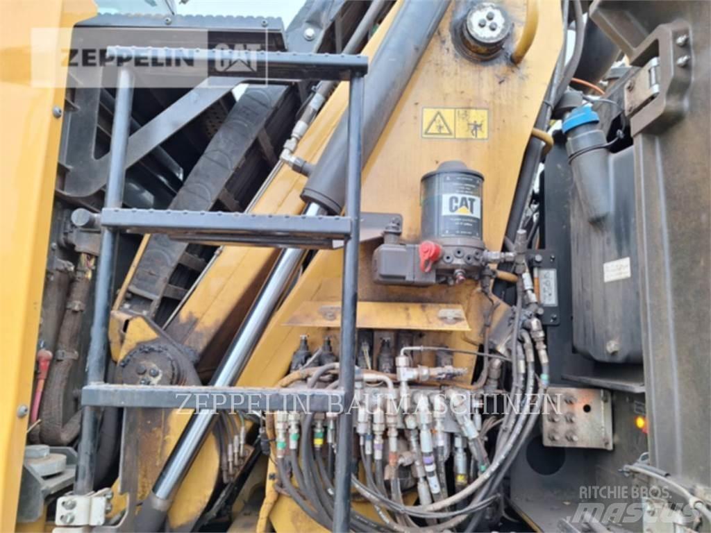 CAT MH3026-06C 파쇄용 굴삭기