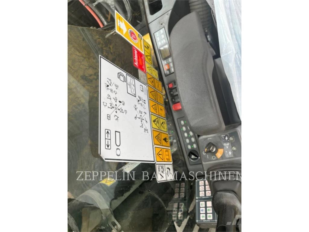 CAT MH3026-06C 파쇄용 굴삭기