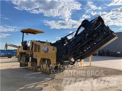 CAT PM312-02 아스팔트 포장장비