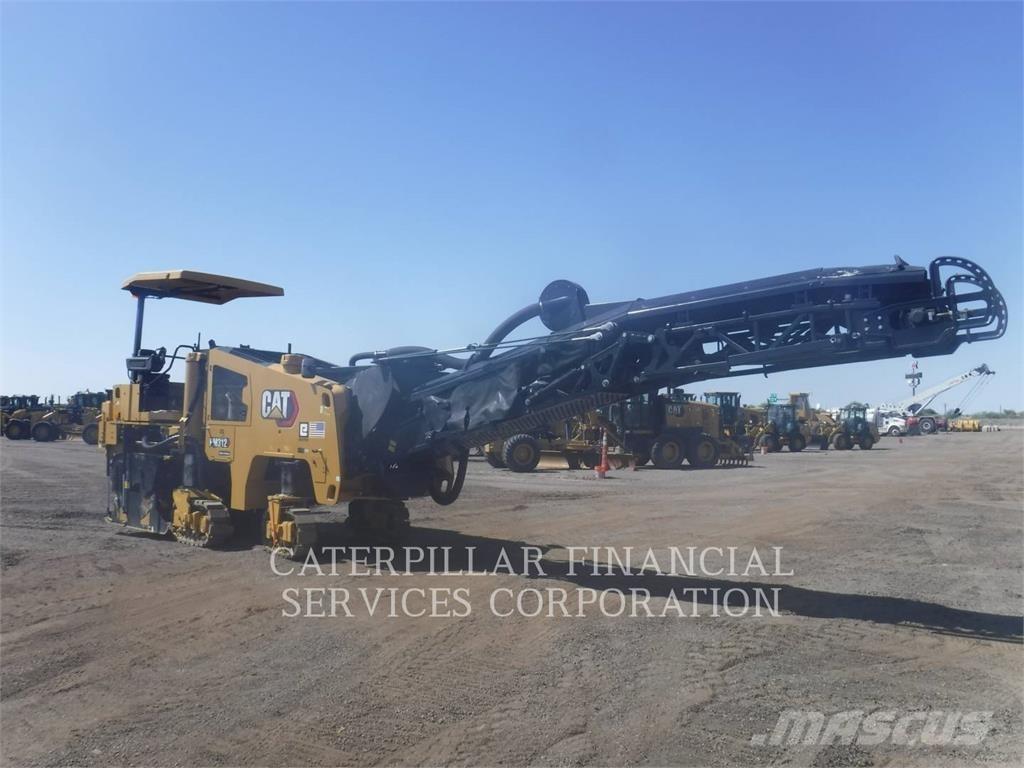 CAT PM312-02 아스팔트 콜드 밀링 기계