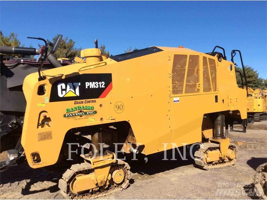 CAT PM31202 아스팔트 콜드 밀링 기계