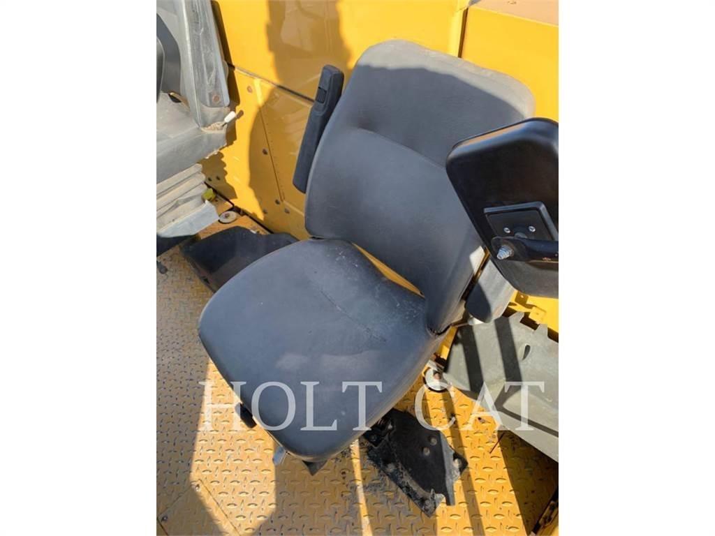 CAT PM620 아스팔트 리사이클러