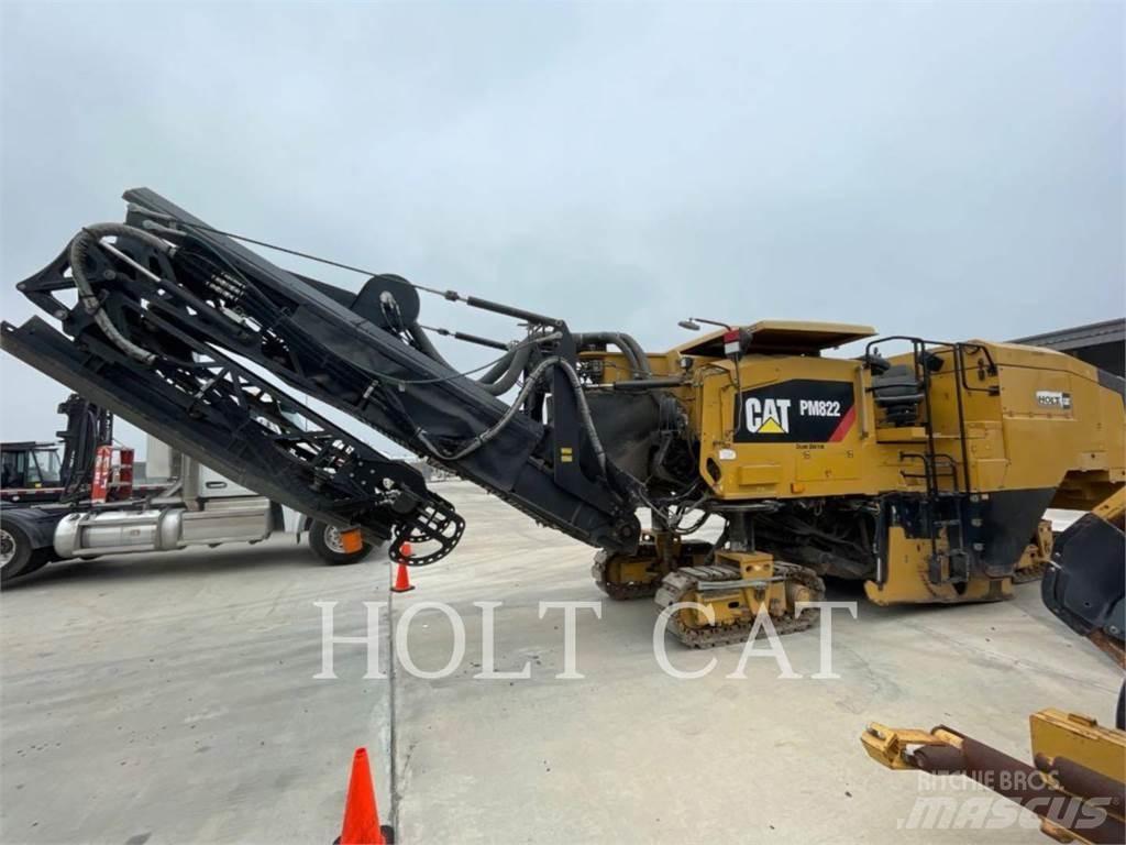 CAT PM822 아스팔트 리사이클러