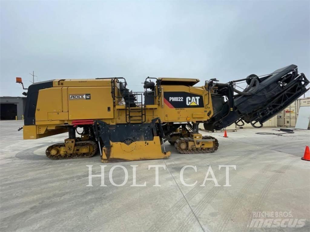 CAT PM822 아스팔트 리사이클러