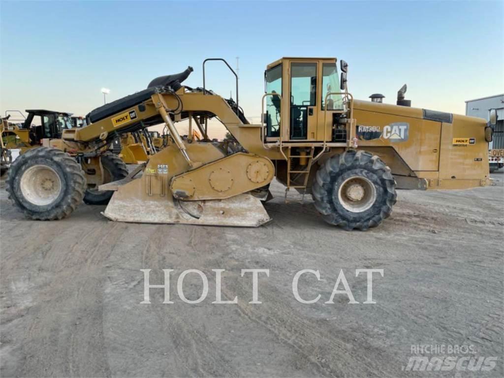 CAT RM300 아스팔트 리사이클러