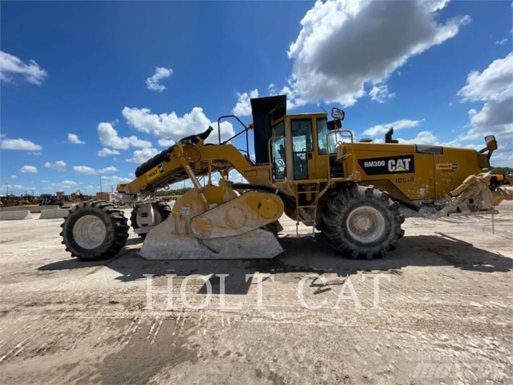 CAT RM300 아스팔트 리사이클러