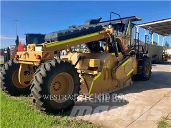 CAT RM400 아스팔트 리사이클러