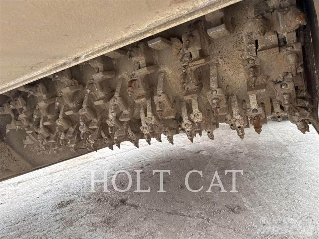 CAT RM400 CAB 아스팔트 리사이클러